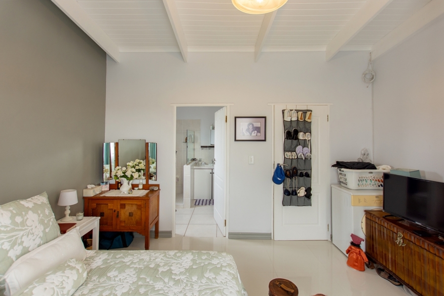 7 Bedroom Property for Sale in Paternoster Western Cape